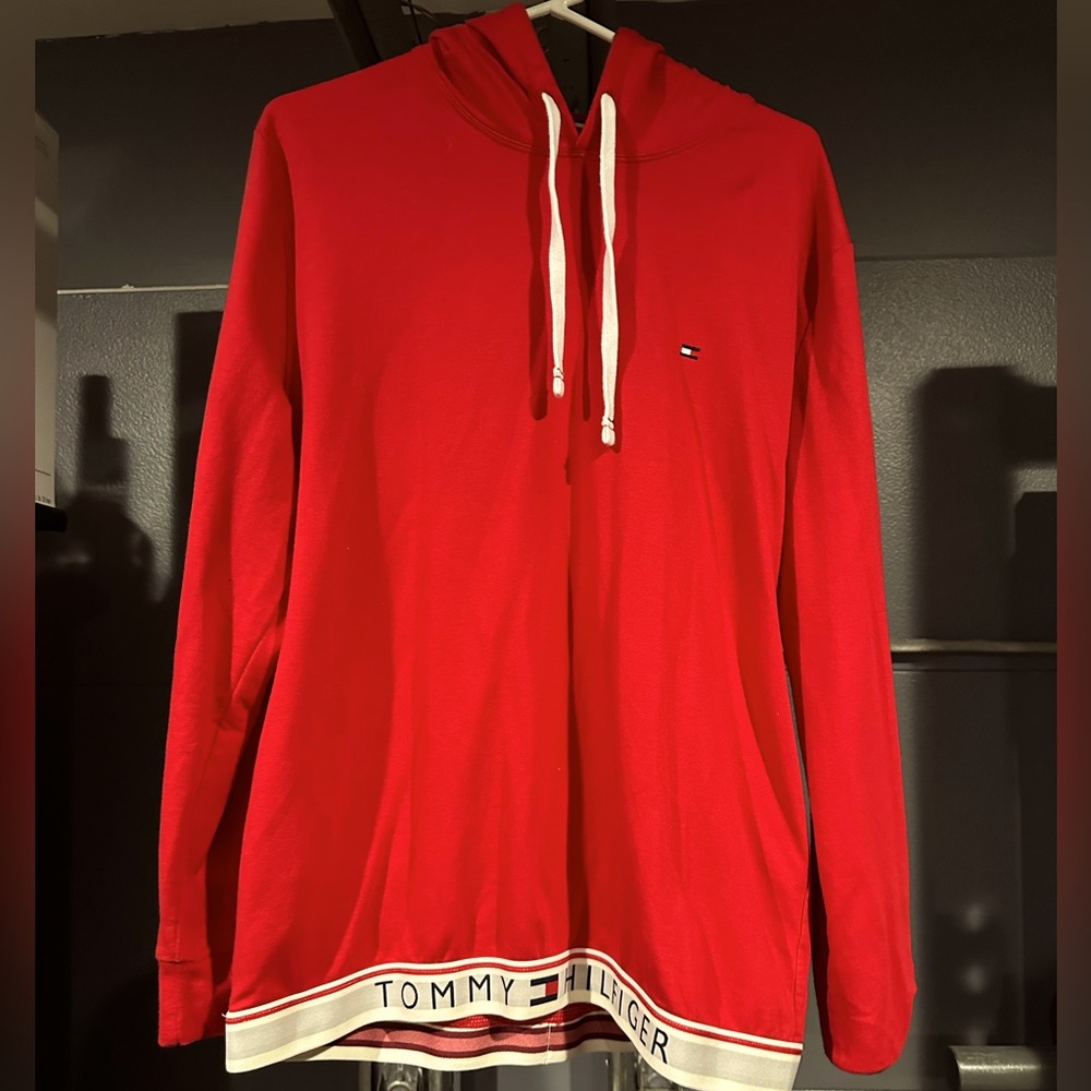 TOMMY HILFIGER HOODIE SWEATSHIRT IN GREAT CONDITION SIZE LARGE